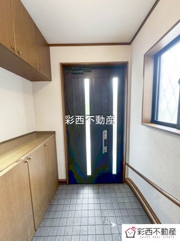 入間市高倉５丁目中古戸建ての玄関