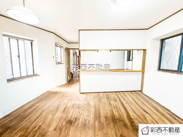 入間市高倉５丁目中古戸建ての居間・リビング