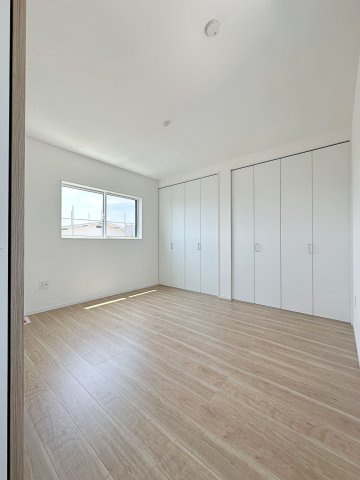 佐伯区皆賀1丁目 No.3の洋室|広々とした7帖の主寝室☆