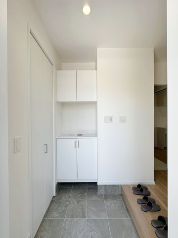 佐伯区皆賀1丁目 No.3の玄関|玄関ホール☆