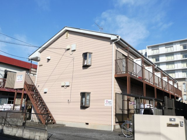 春日部市中央５丁目のアパート