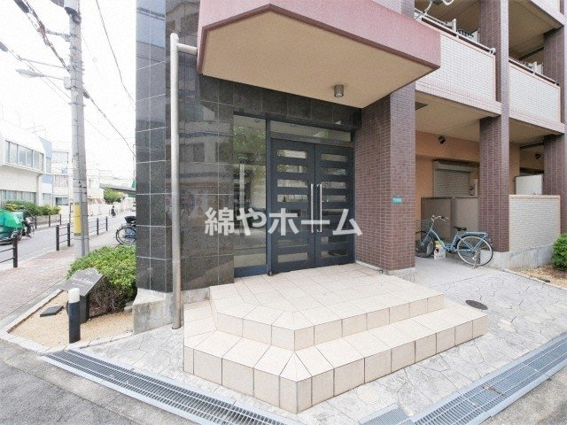 カルム ド アビタシオンのエントランス|落ち着いたエントランスです