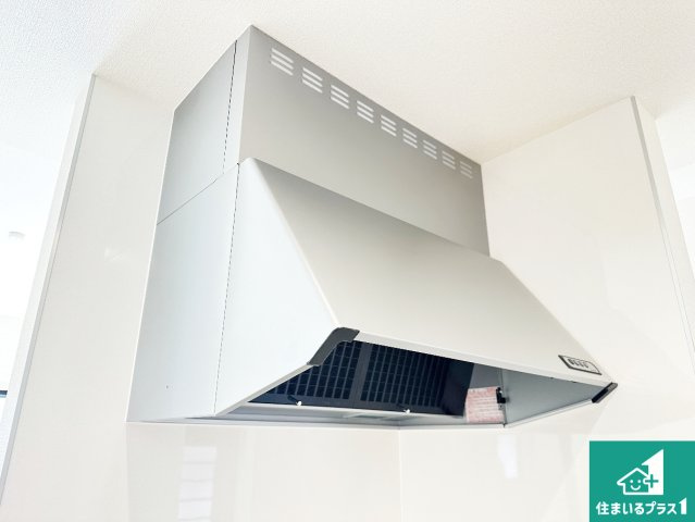●奈良市押熊町　第4期　新築一戸建ての設備|汚れにくいスロットフィルタでお手入れラクラク！ＬＥＤ照明付き！