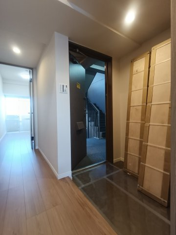 パークフィールドみさとテラ・ウエスト5街区2号館の玄関|ゆったりとした玄関です