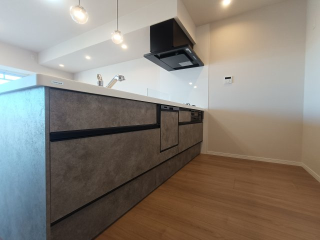 パークフィールドみさとテラ・ウエスト5街区2号館のキッチン|内装の主役　キッチンです