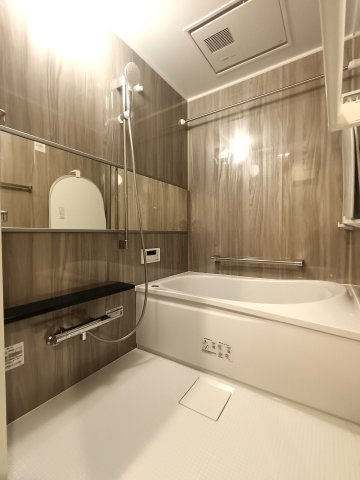 パークフィールドみさとテラ・ウエスト5街区2号館の浴室|ゆったり過ごせるお風呂です