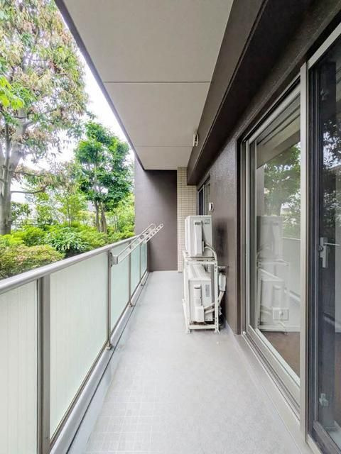 プライムメゾン武蔵野の杜のバルコニー