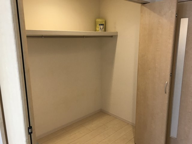 リブリ・興の収納