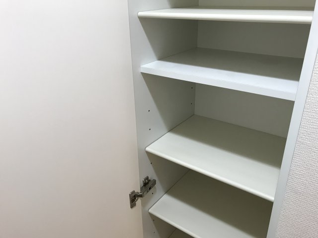 リブリ・興の収納