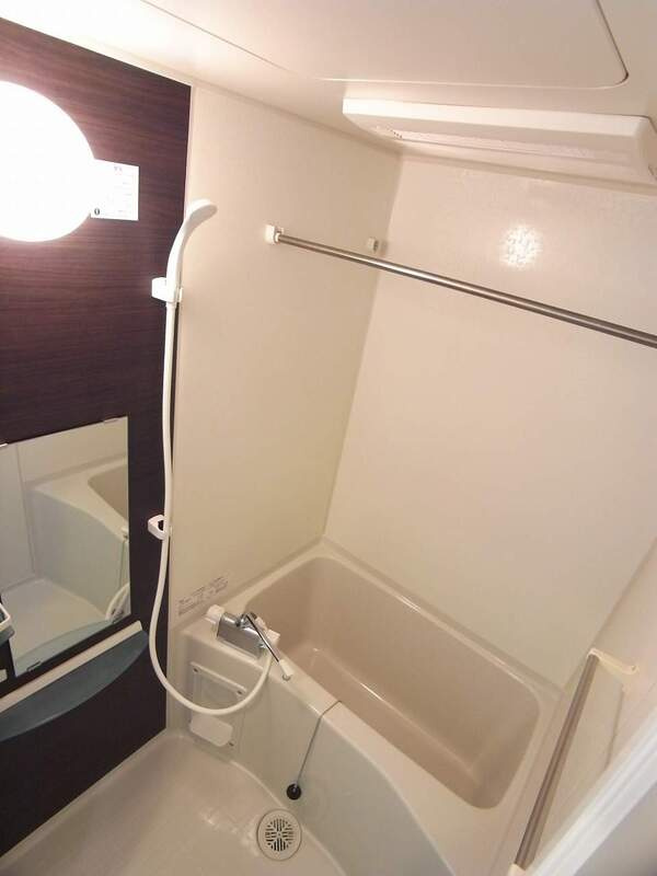 リブリ・興の浴室