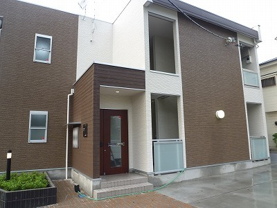 リブリ・興のエントランス