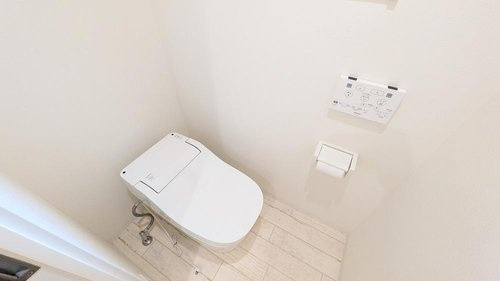 【トイレ】 | ロイヤルステージ海老名 | 落ち着いた色調のトイレです