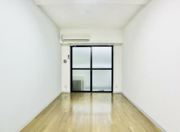 リシェス明大前の居間・リビング