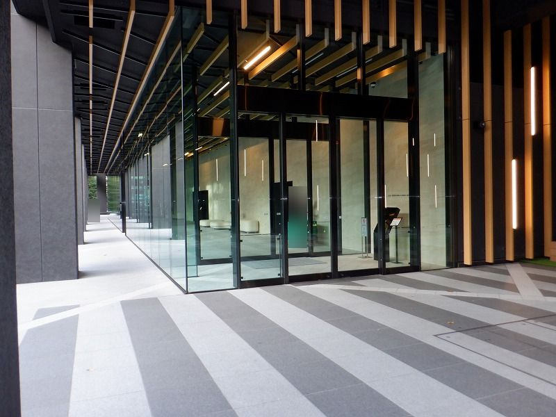 プラウドタワー亀戸クロスゲートタワーのエントランス