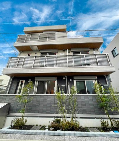 LULL SETAGAYA　角部屋　宅配BOX　防犯カメラ　敷地内ゴミ置場