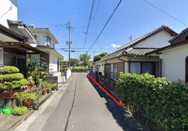 中西町の前面道路含む現地写真