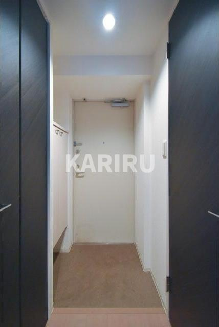 SERENiTE北浜の玄関