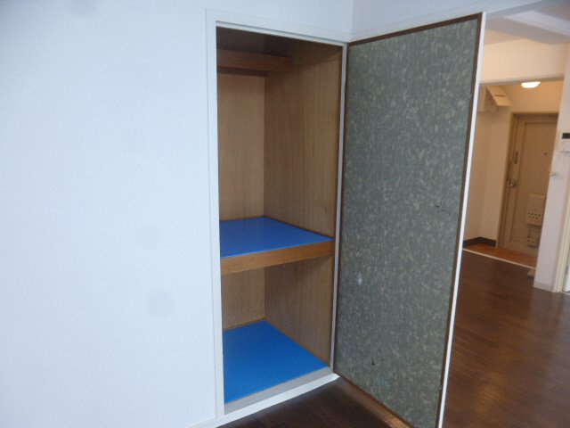 土居パレスの収納