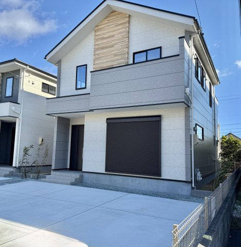 中央区雄踏　1期　全3棟の外観|優しい色味がオシャレな外観！