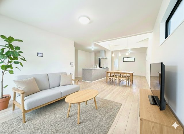 中央区雄踏　1期　全3棟の居間・リビング|LDKに家具を配置してみたイメージ画像です。