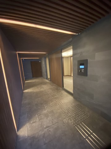 グランディム京都烏丸五条のエントランス