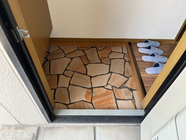 シャルムコートの玄関