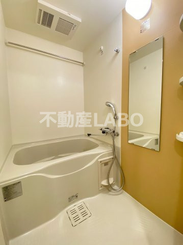 レジュールアッシュウエストレジスの浴室