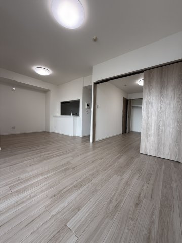 【居間・リビング】 | 会話の弾む「カウンターキッチン」仕様です◎