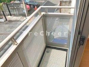 ワイケーエルフラット(YKL FLAT)のバルコニー