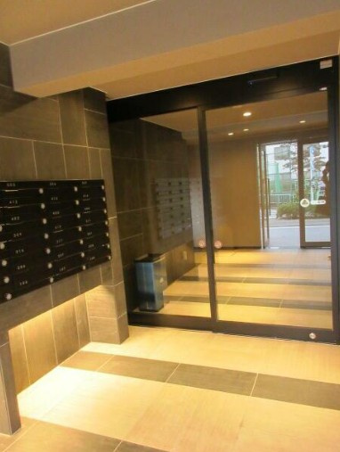 AZEST金町のエントランス