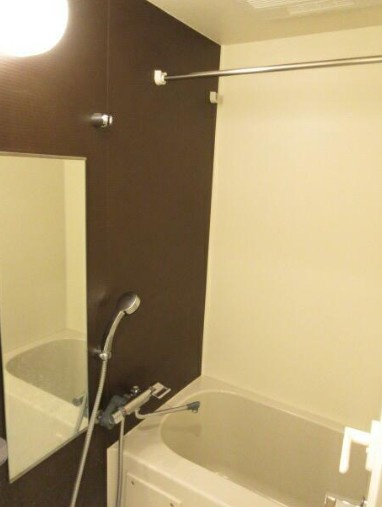 AZEST金町の浴室