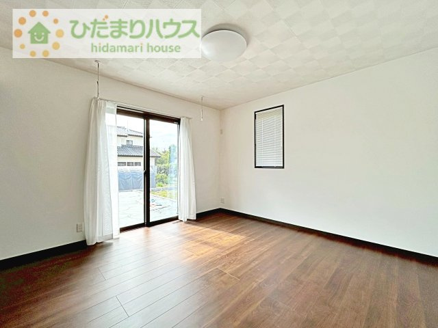 【寝室】 | 坂東市沓掛　新築戸建 | 広めの主寝室は、ベッドの他にもパソコンデスクやドレッサーなども置けちゃいます(*^-^*)