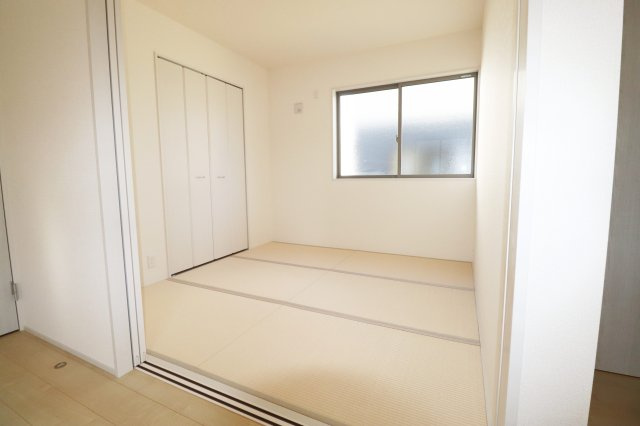 須賀川市森宿字安積田　　　　5号棟　　　西袋第1小学校、西袋中学区　のキッチン|※同社施工例