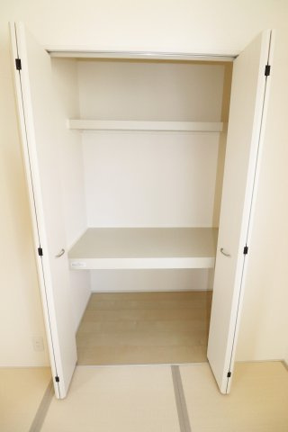 須賀川市森宿字安積田　　　　5号棟　　　西袋第1小学校、西袋中学区　の洋室|※同社施工例