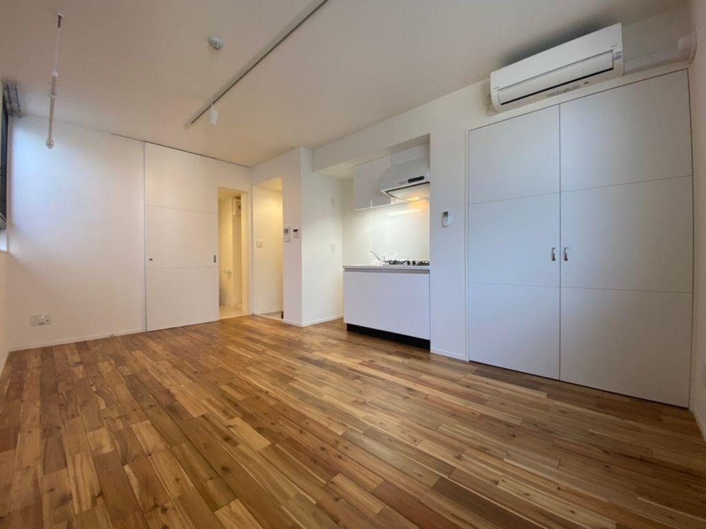 ＣＯＺＹ菊井　名古屋市賃貸　仲介手数料無料の居間・リビング|リビング/居室