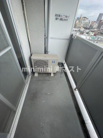 メロディーハイム九条のバルコニー|※別号室参考写真