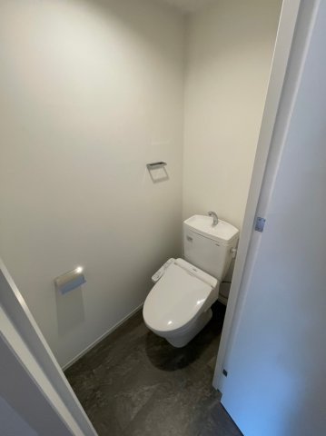 シーズンフラッツ矢場　名古屋市賃貸　仲介手数料無料のトイレ|トイレ