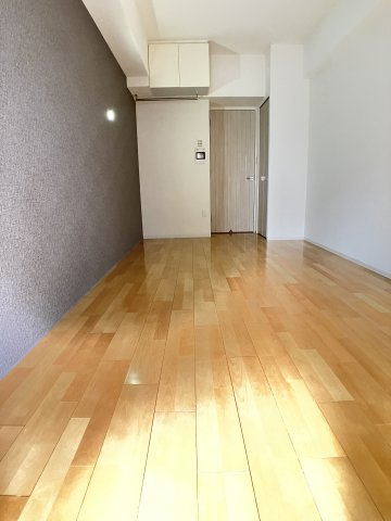 SERENITE堺筋本町SUDの居間・リビング