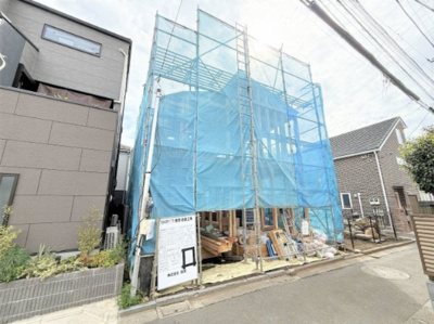 【外観】 | 【仲介手数料２７０万円が無料！！】■延床９７平米■３ＬＤＫ＋車庫■リビングは吹抜け天井 | 【お得な諸費用サービスキャンペーン中！！】
■詳細は「物件概要」の「諸費用」欄をご確認下さい！
■延床９７平米！
■３ＬＤＫ＋車庫
■リビングは吹抜け天井！
■ＺＥＨ水準住宅！
■省エネ性能ラベル！