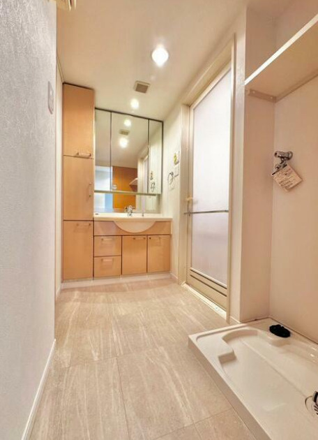 アルフィーネステーションプラザ春日の独立洗面台