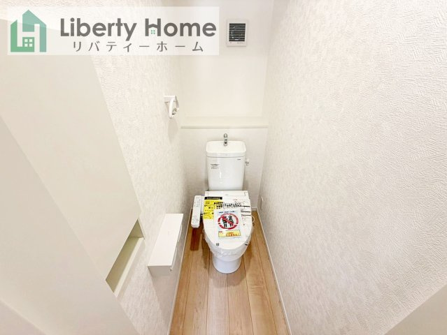 土浦市小岩田東第4　新築戸建　1号棟のトイレ