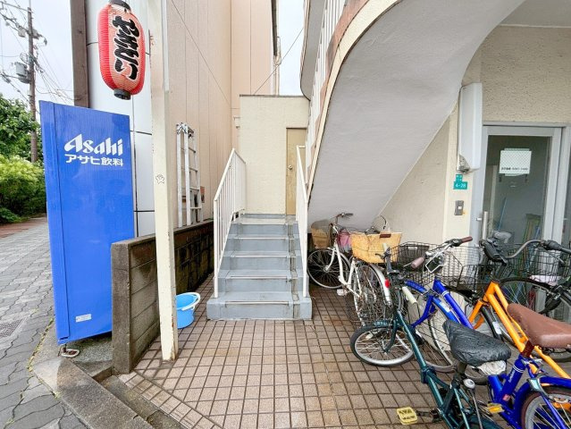吉村コーポのエントランス