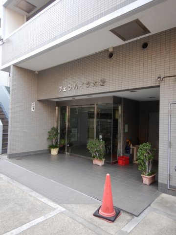 ヴェラハイツ大島のエントランス