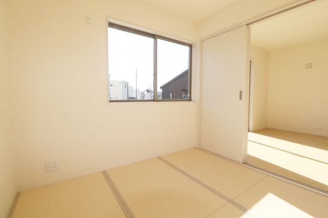 須賀川市森宿字安積田　　　　6号棟　　　西袋第1小学校、西袋中学区　の和室