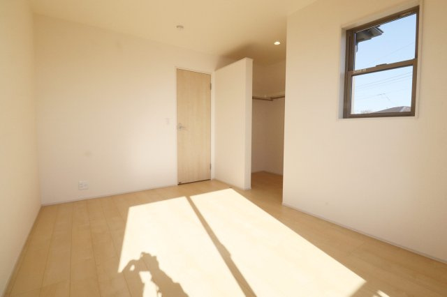 須賀川市森宿字安積田　　　　6号棟　　　西袋第1小学校、西袋中学区　の洋室