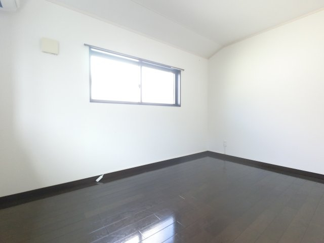 宮野木町S邸貸戸建ての洋室