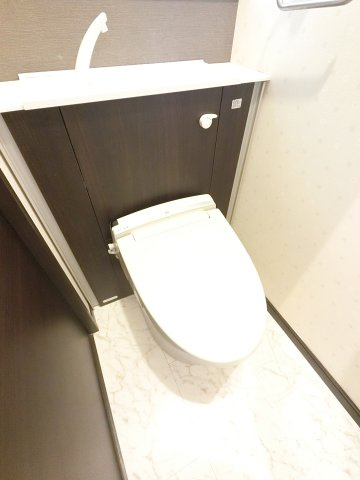 宮野木町S邸貸戸建てのトイレ