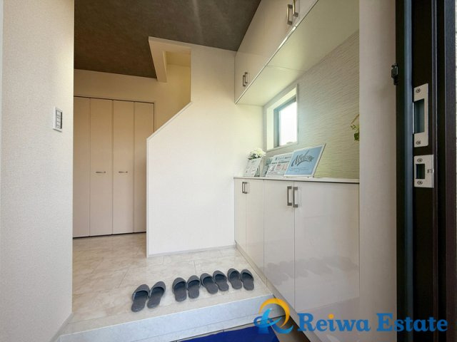 新築戸建　茅ヶ崎市南湖4丁目　全2棟の前面道路含む現地写真