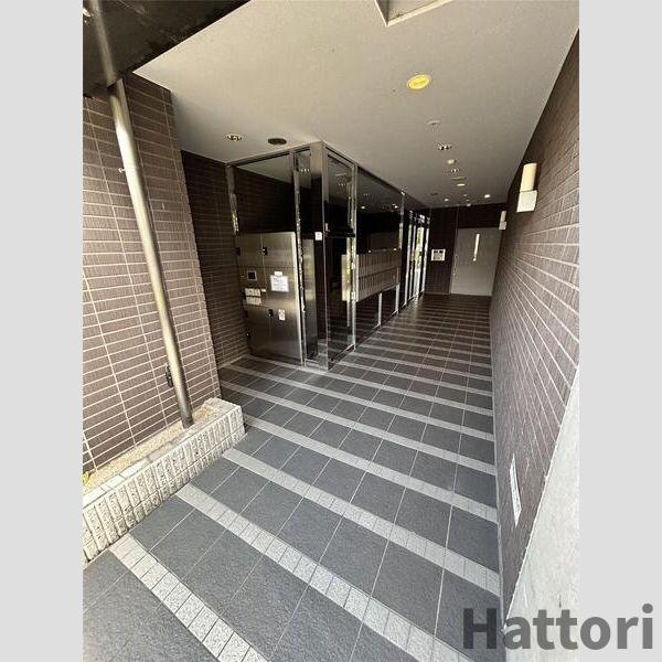 ESGrande江坂公園(旧ハーヴェスタ江坂)のエントランス