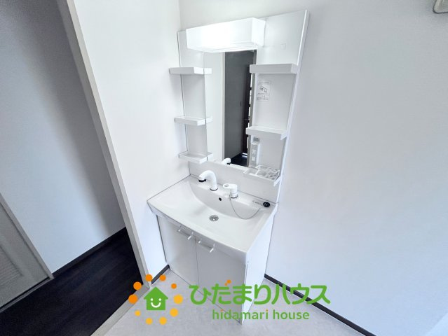 東鷲宮ニュータウン公園通りの独立洗面台